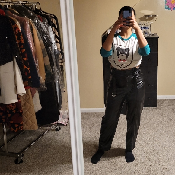 NWT House of Harlow faux leather pants - Picture 3 of 6